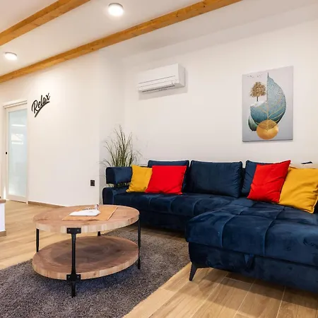 House Medvjed Kupjak