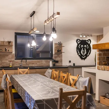 House Medvjed * Kupjak