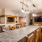 House Medvjed Semesterbostad